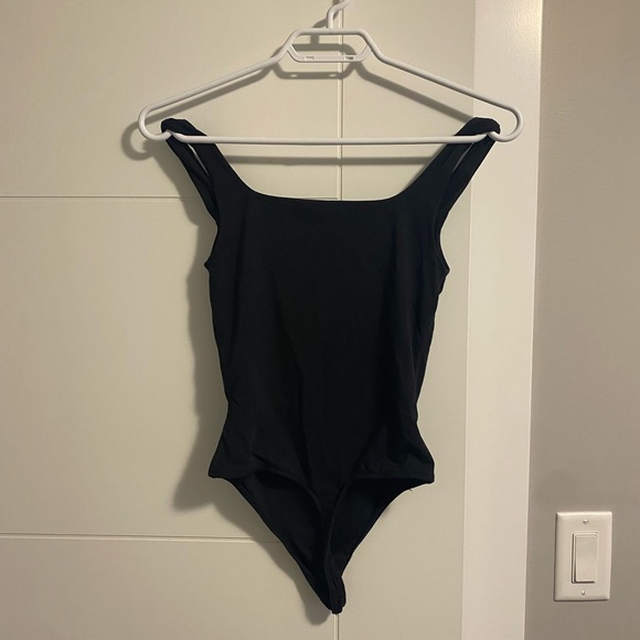 Babaton Bodysuit - Picture 2 of 2